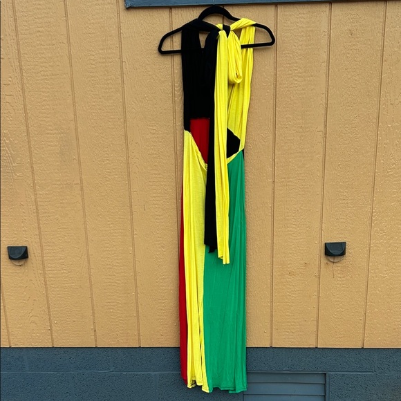 Black, Green, Yellow and Red, Backless, Deep V Maxi Dress. Large - Picture 7 of 16